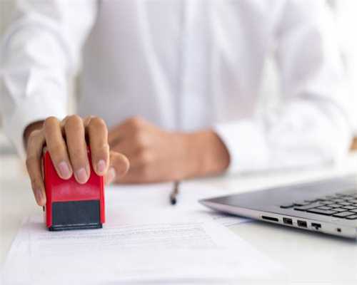 大明王朝：为何裕王厌恶冯保，李妃却非要重用？这就是她的段位