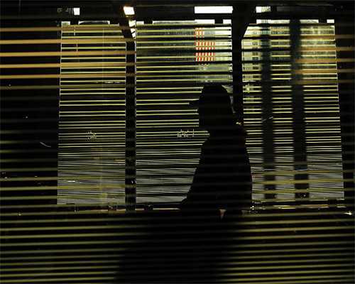 隐藏在陕西，绝壁上的神秘洞窟，内如迷宫，曾藏国家十万件宝物