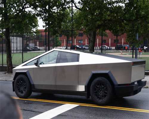 鱼台县唐马镇退役军人公益岗站好护学岗 温暖放学路