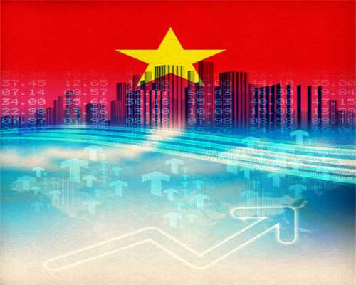 南昌：遭遇大风 外墙皮哗啦啦往下掉